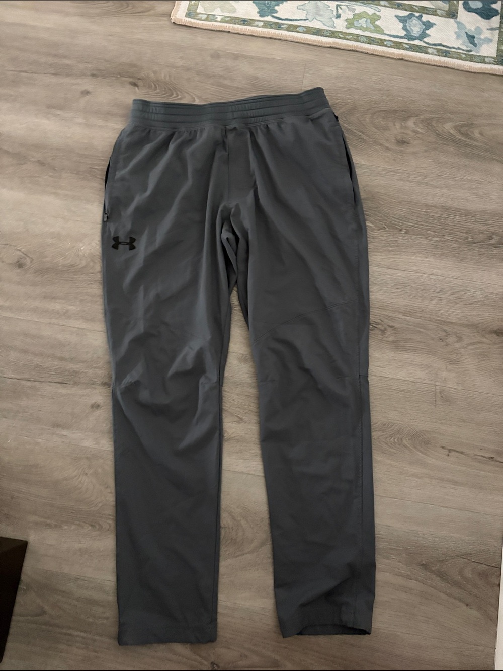 Under Armour Men's Dark Gray Athletic Joggers